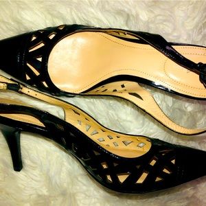 Calvin Klein sljngback pumps shiny black